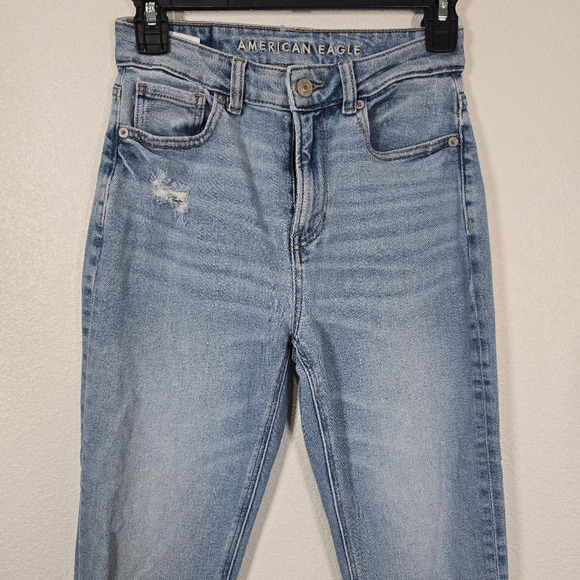 American Eagle Womens Mom Jeans Size 0 Blue High Rise Denim 5 Pockets Light Wash - Picture 2 of 8